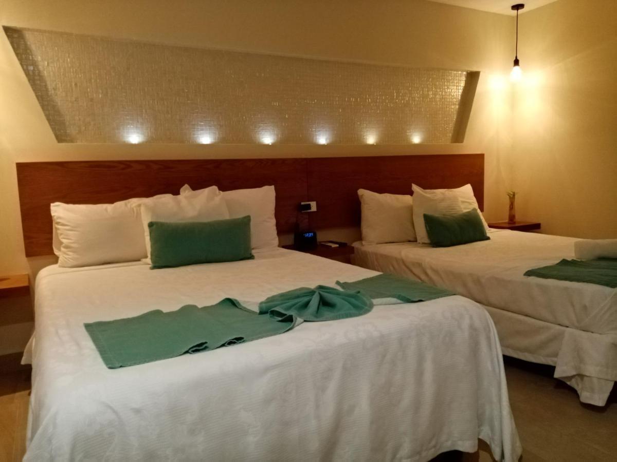 Brisas 10 Beachside Suites 칸쿤 외부 사진