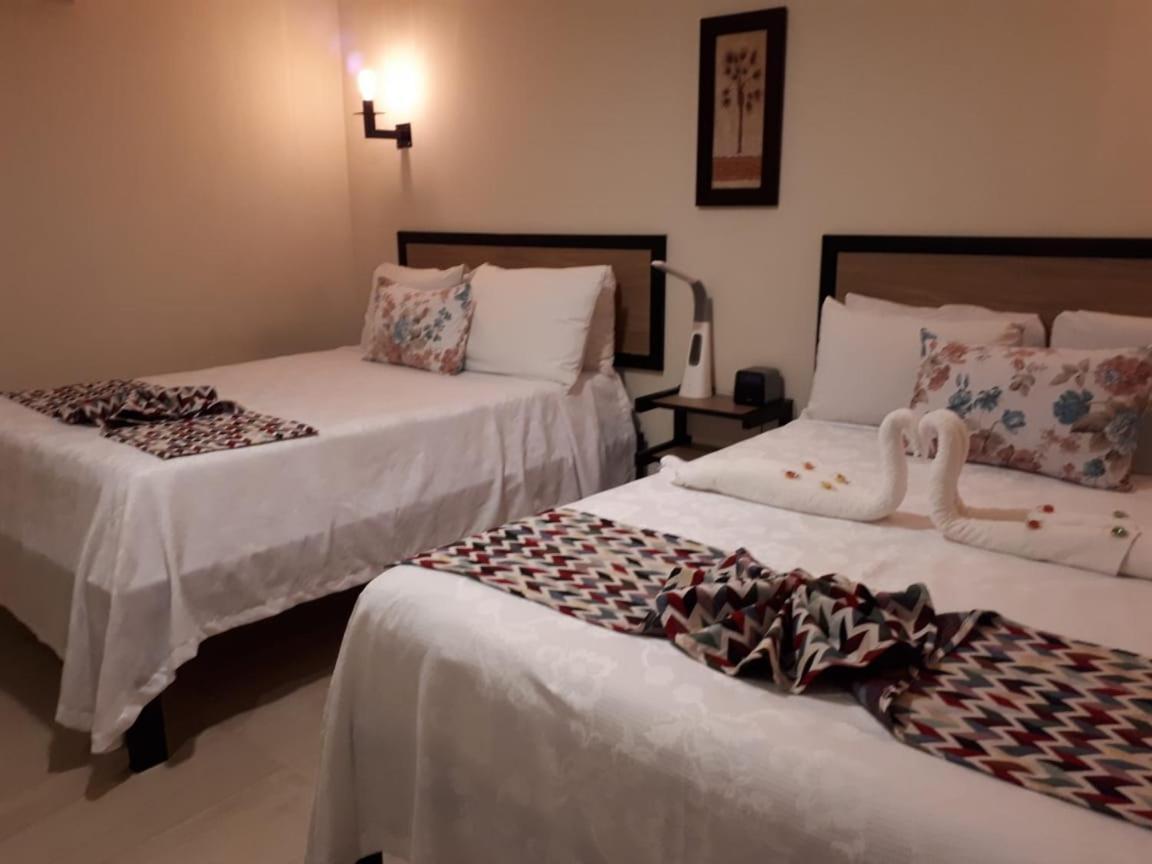 Brisas 10 Beachside Suites 칸쿤 외부 사진