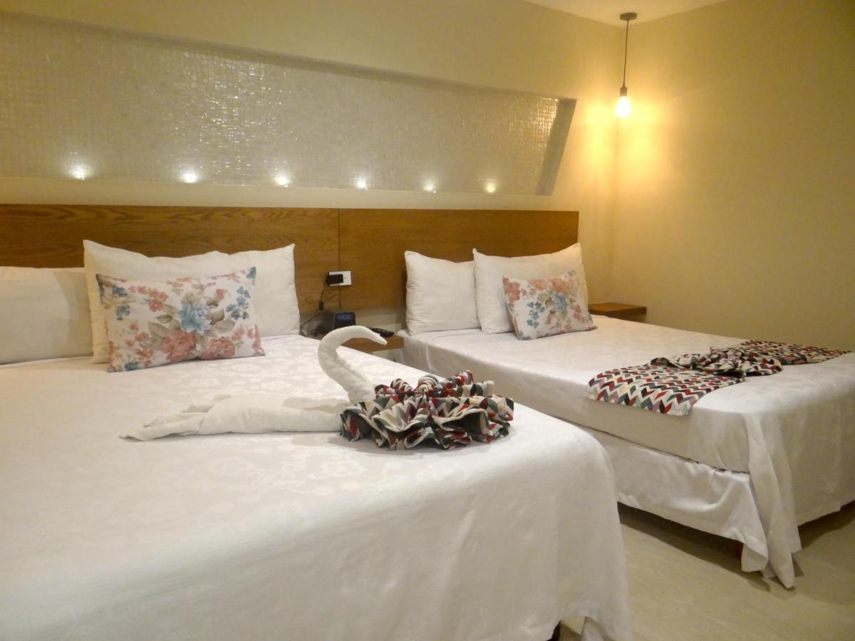 Brisas 10 Beachside Suites 칸쿤 외부 사진