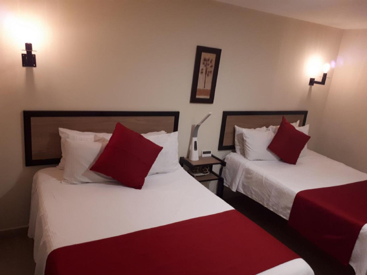 Brisas 10 Beachside Suites 칸쿤 외부 사진