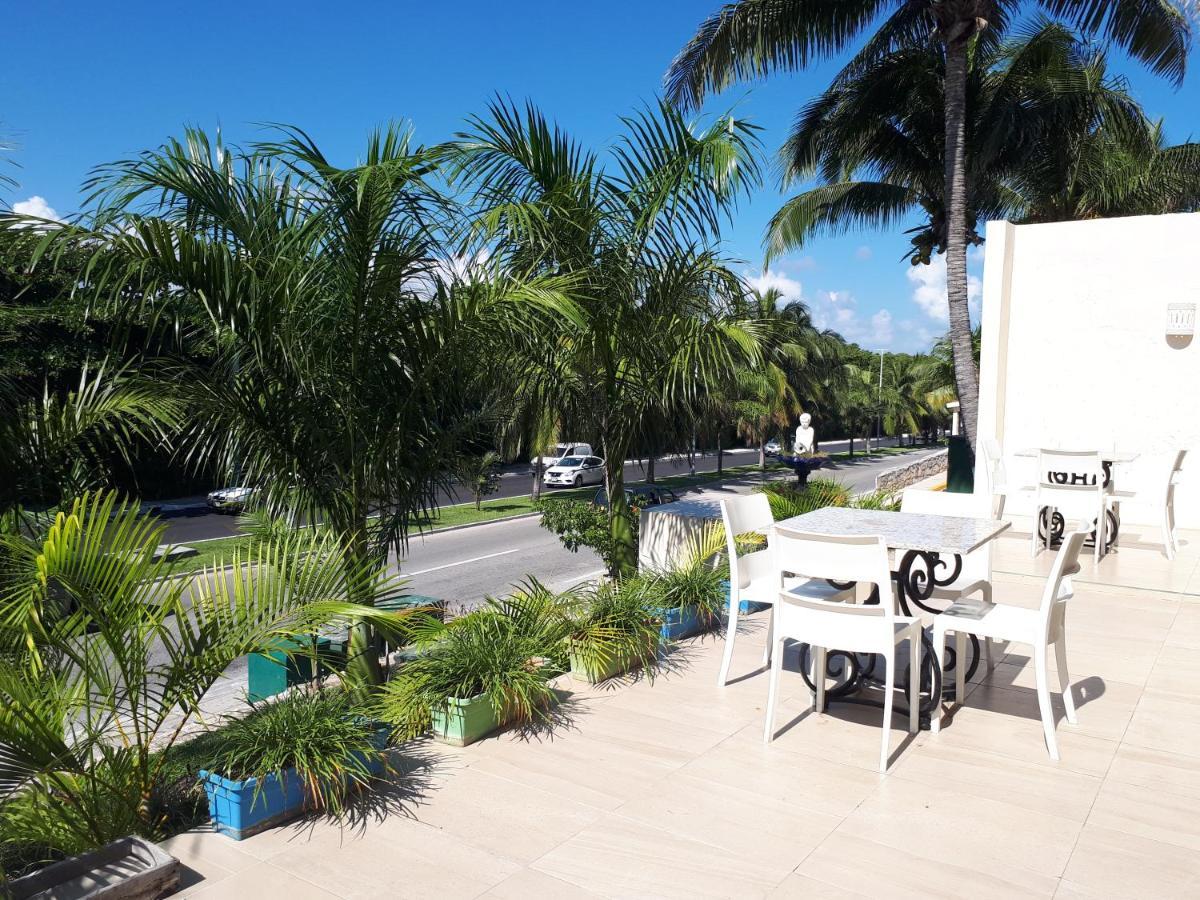 Brisas 10 Beachside Suites 칸쿤 외부 사진